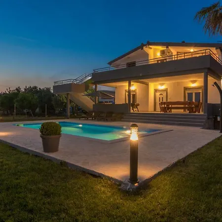 Villa Branka Debeljak