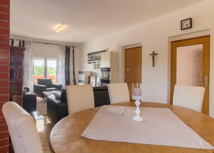 Вилла Branka Debeljak